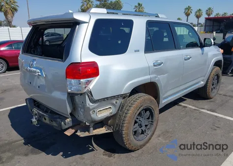 2013 Toyota 4Runner Sr5 z USA, uszkodzony, nr VIN JTEBU5JR4D5111856